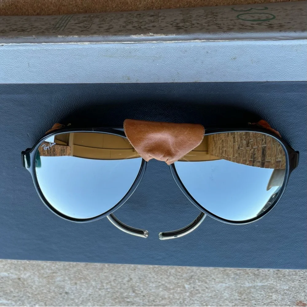 Vintage Ray Ban Bausch & Lomb Sunglasses GLACIER ARCTIC‎ CATS LEATHER SKI Logo